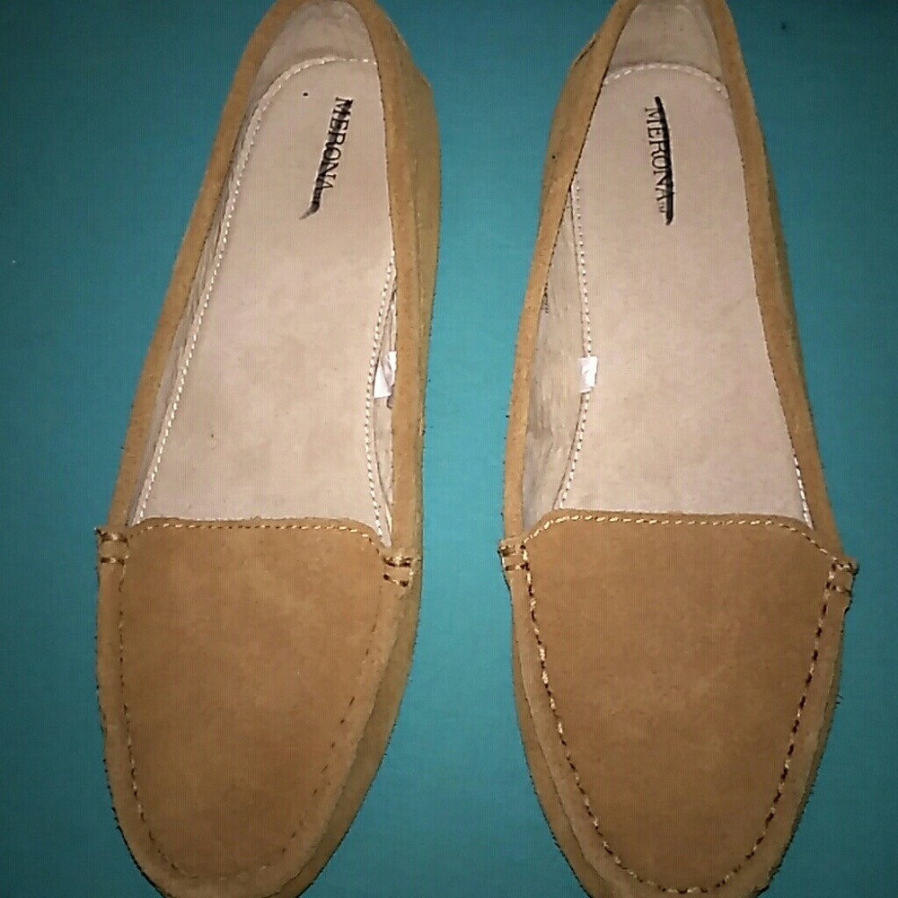 Ladies shoes
